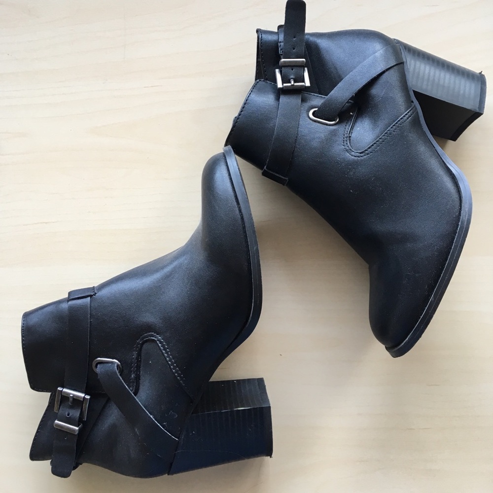 Black Heeled Boots
